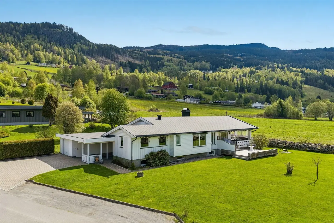 Skulejordet 7, Bagn